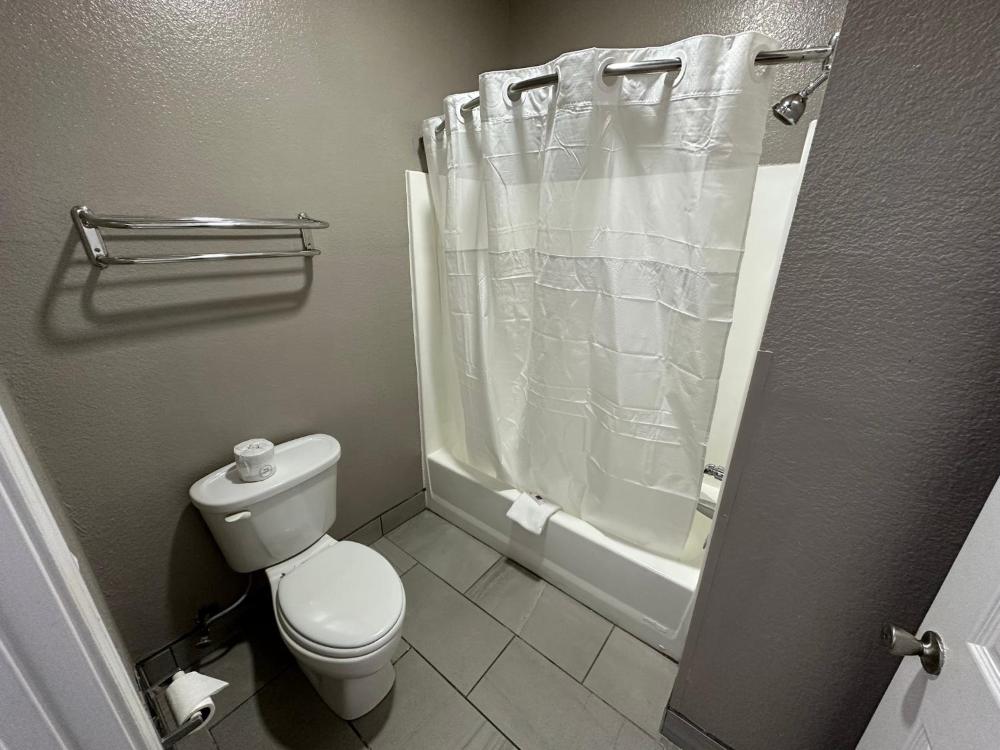 Double Room with Two Double Beds interior